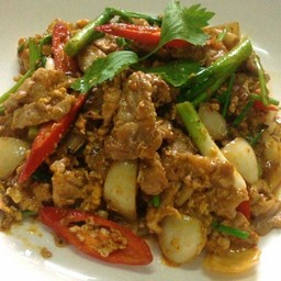 ผัดผงกะหรี่ทะเล