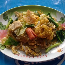 ผัดซีอิ๊วโปะเครื่อง