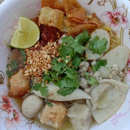 บะหมี่แห้งต้มยำ