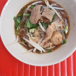 ก๋วยเตี๋ยวเรือยาว.สูตรชาววังสาขา1