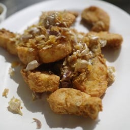 ปลาแรดทอดกระเทียม