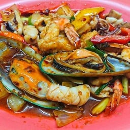 ทะเลผัดพริกเผา