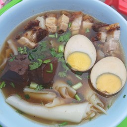 ก๋วยจั๊บน้ำข้นไม่ใส่เครื่องใน(พิเศษ)