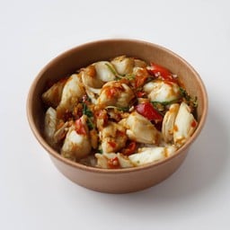 ปูล้นกระเพราราดข้าว