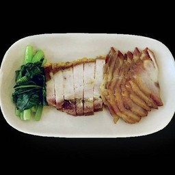 หมูแดงหมูกรอบจาน 