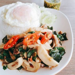 กะเพรา เห็ด