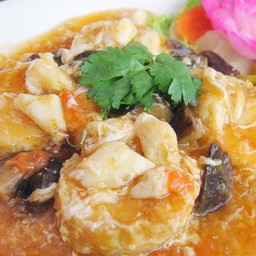แฮ่กึ้นทอดราดมันปู