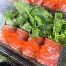 สลัดโรลปูอัดมายองเนสไข่กุ้ง
