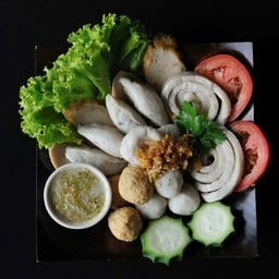 ก๋วยเตี๋ยวอรุณีลูกชิ้นปลา-ซอยนนทบุรี23