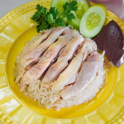 ข้าวมันไก่ต้ม (พิเศษ)