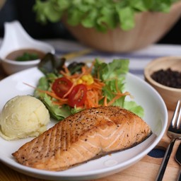 สเต๊กปลาแซลมอน