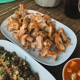 ไส้ทอดโฮงหมู น้ำแพร่ หางดง