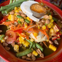 ตำข้าวโพดไข่เค็ม