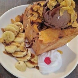 Yummy Ice Cream ไอศครีม&ขนมปังปิ้ง