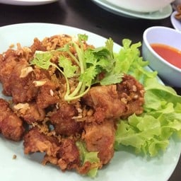 ซี่โครงหมูกระเทียมพริกไทย