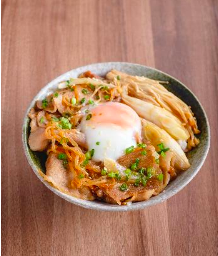 Kurobuta Sukiyaki Don ข้าวหน้าหมูคุโรบูตะสุกี้ยากี้