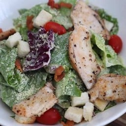 สลัดหมูย่าง