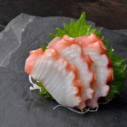 หนวดปลาหมึกยักษ์ซาชิมิ