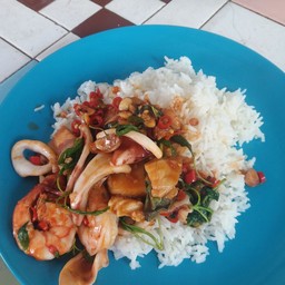 กระเพรารวมมิตร