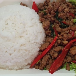 กระเพราหมูสับ