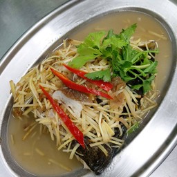 หัวปลาจีนนึ่งเกี่ยมบ๊วย (ส่วนหัว)