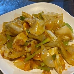 หมึกผัดไข่เค็ม