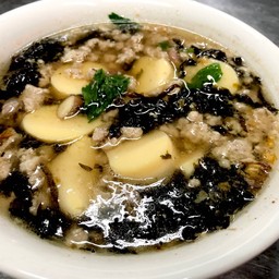 แกงจืดเต้าหู้ไข่หมูสับ