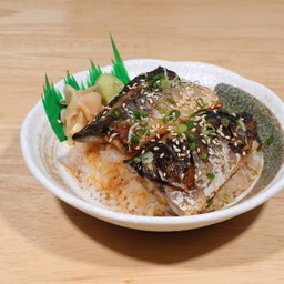 ข้าวหน้าปลาซาบะย่าง