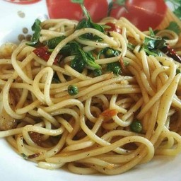 สปาเก็ตตี้ขี้เมาไก่