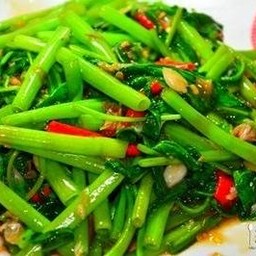 Stir Fried Morning Glory (ผัดผักบุ้งไฟแดง)