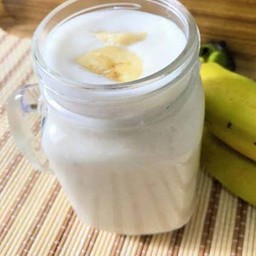 Banana Lassi (กล้วยโยเกิร์ต)