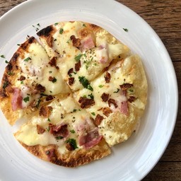 เบบี้พิซซ่าคารโบนาร่า