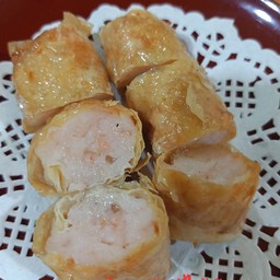 ฟองเต้าหู้ไส้กุ้งทอด