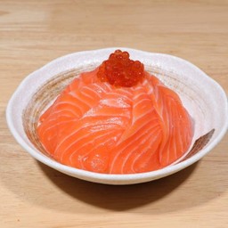 ข้าวหน้าแซลมอนอิกุระ