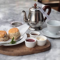 สโคนเนยสด 