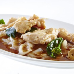 ก๋วยเตี๋ยวราดหน้าหมู