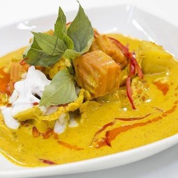 Yellow Curry (ผัดผงกะหรี่)