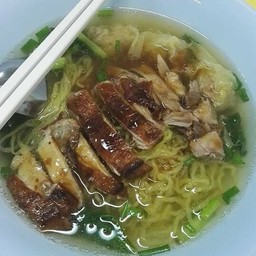 บะหมี่เกี๊ยวเป็ดย่าง