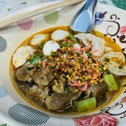 เอ็มเตี๋ยวต้มยำโบราณ&อาหารตามสั่งรอบดึก