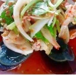 ยำไข่เยี่ยวม้า