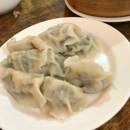 เกี๊ยวไส้รวม ( หมู กุ๋ยช่าย กุ้ง)