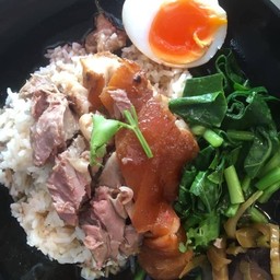 ข้าวขาหมูคุณอาร์ท