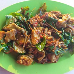 กบผัดเผ็ด  ทอด