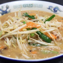 บะหมี่ซุปเต้าเจี้ยวหมูสับ