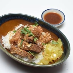 ข้าวหน้าหมี (หมูกรอบ)