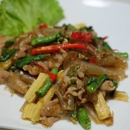 เซี่ยงไห้ผัดขี้เมา