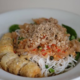 ขนมจีนทรงเครื่อง