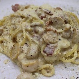 สปาเกตตี้ซอสครีมเห็ดเบคอน