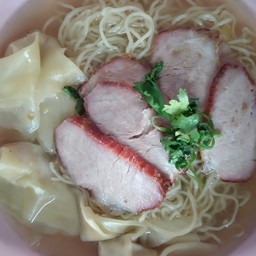 บะหมี่เกี๊ยวหมูแดง (น้ำ)