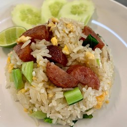 [อร่อยซ่ากับโค้ก] ข้าวผัดกุนเชียง +  โค้ก ออริจินัล (กระป๋อง)
